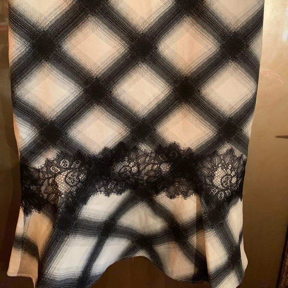 NWT BCBG MAXAZRIA SKIRT